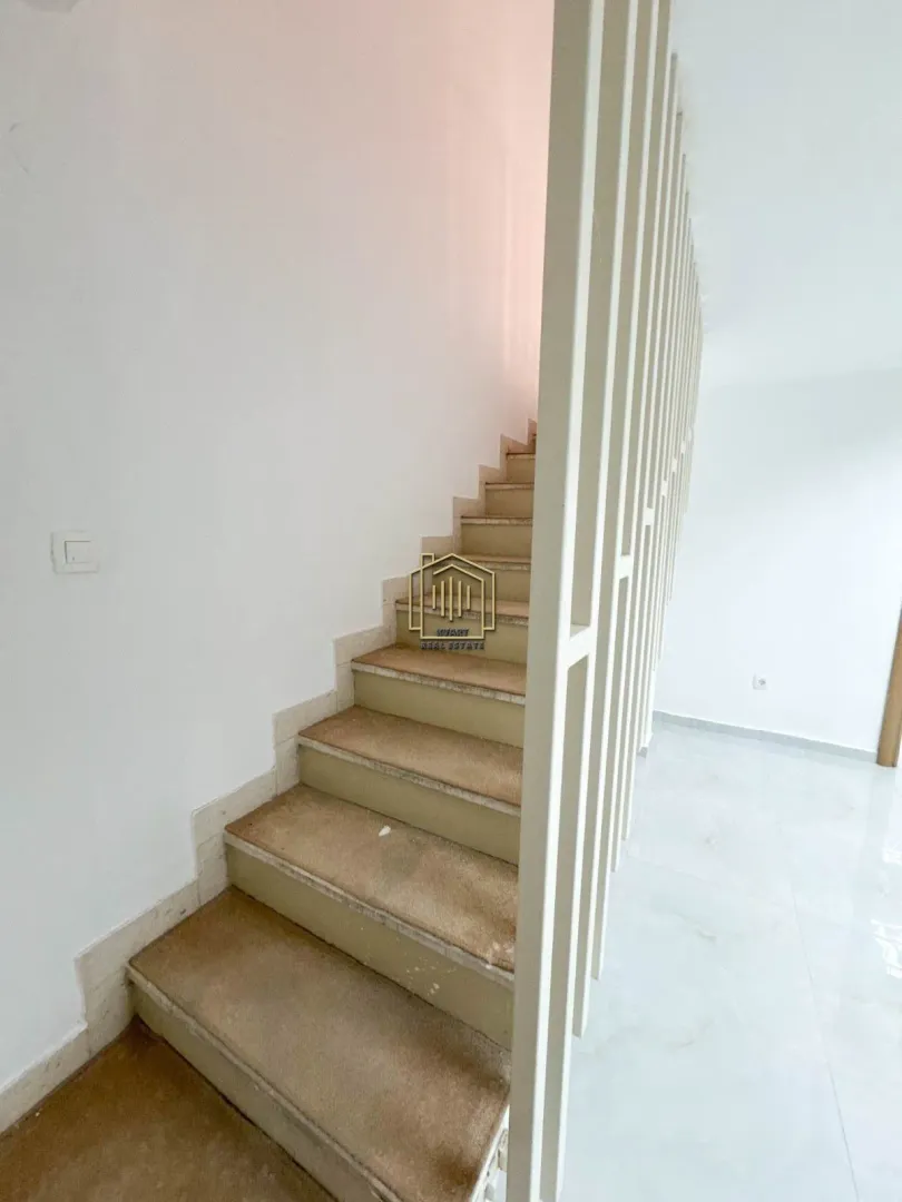 Sale, office space, 64m², Lepa Kata, Podgorica