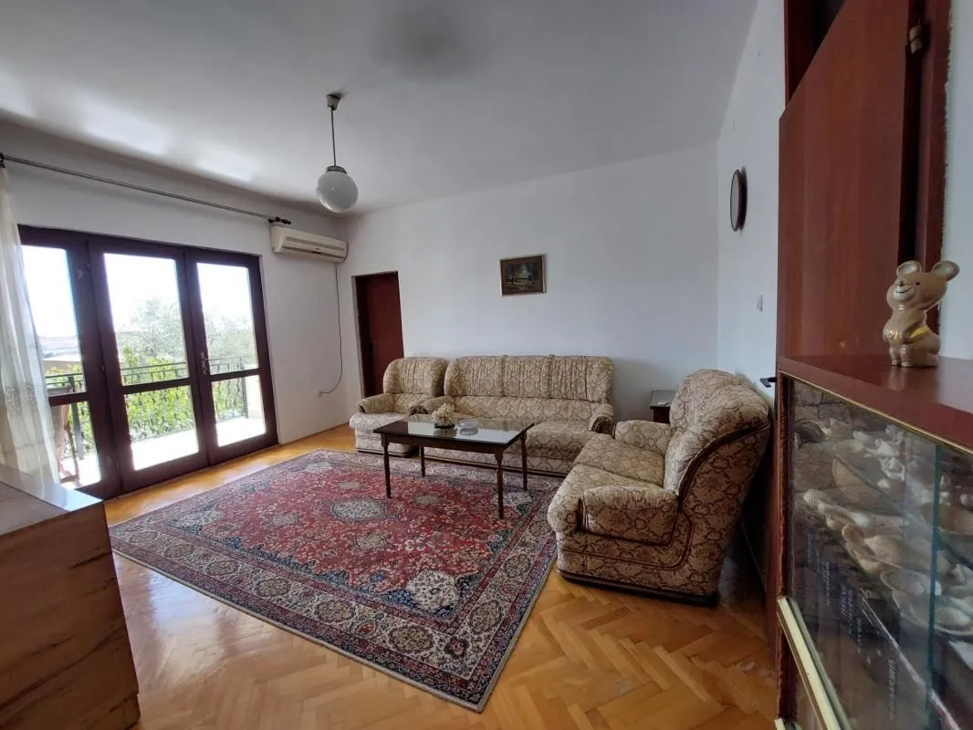 Rent, three bedroom apartment, 91m², Šušanj, Bar