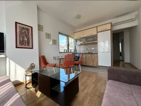 Rent, one bedroom apartment, 40m², Centar, Budva - image 10