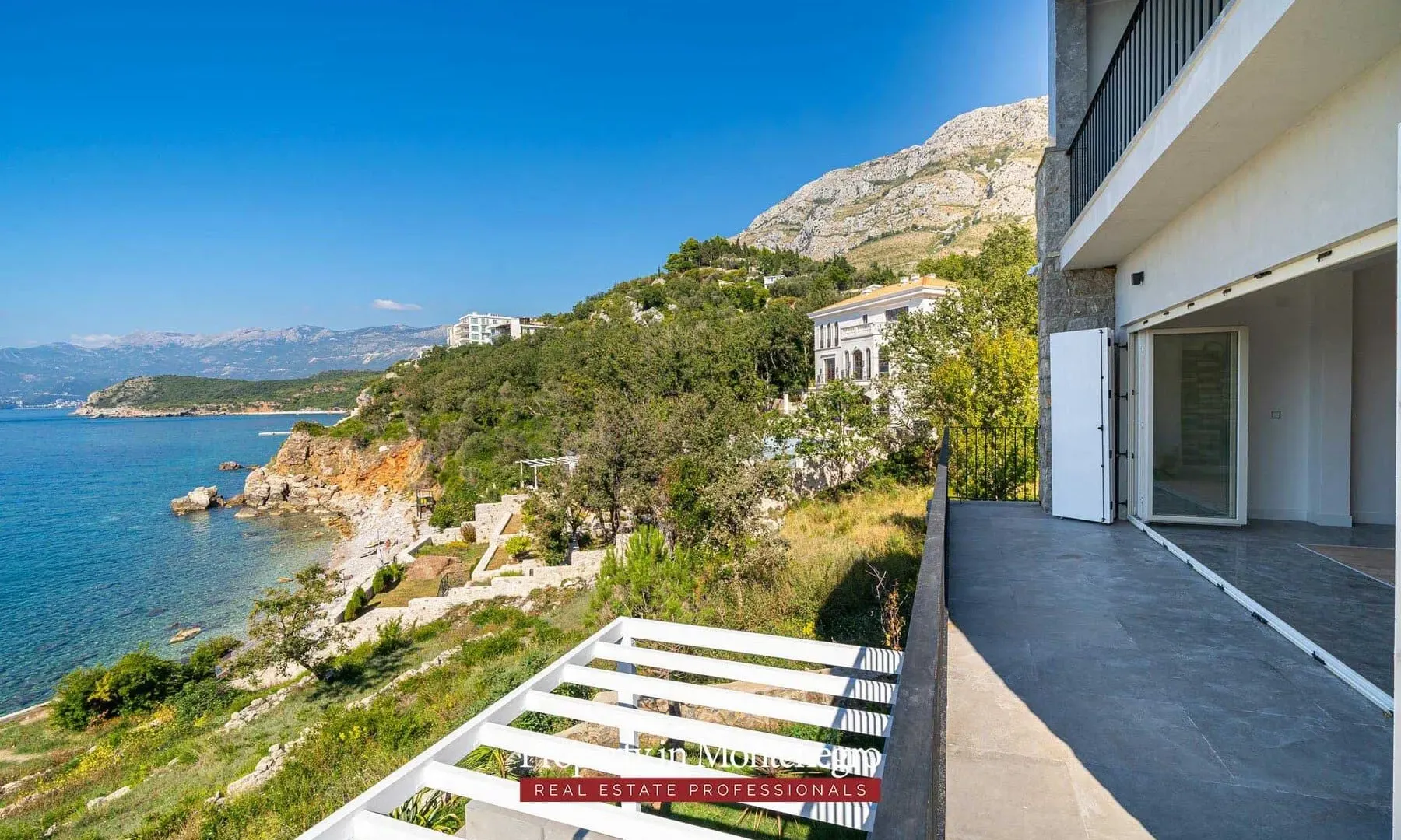Sale, house, 310m², Rijeka Reževići, Budva