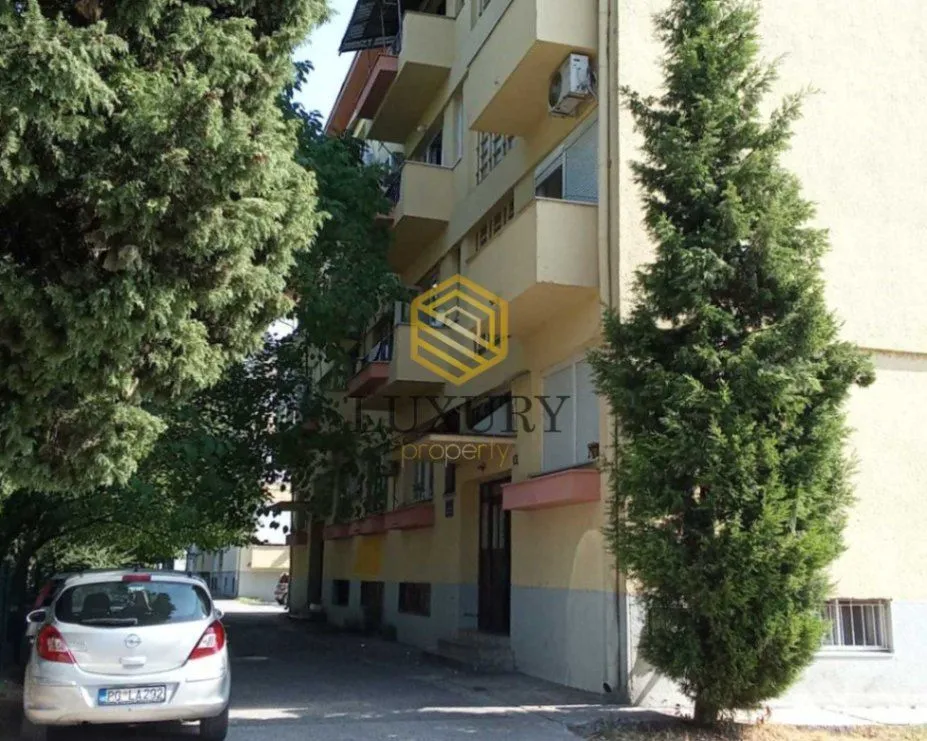 Izdavanje, jednosoban stan, 54m², Preko Morače, Podgorica