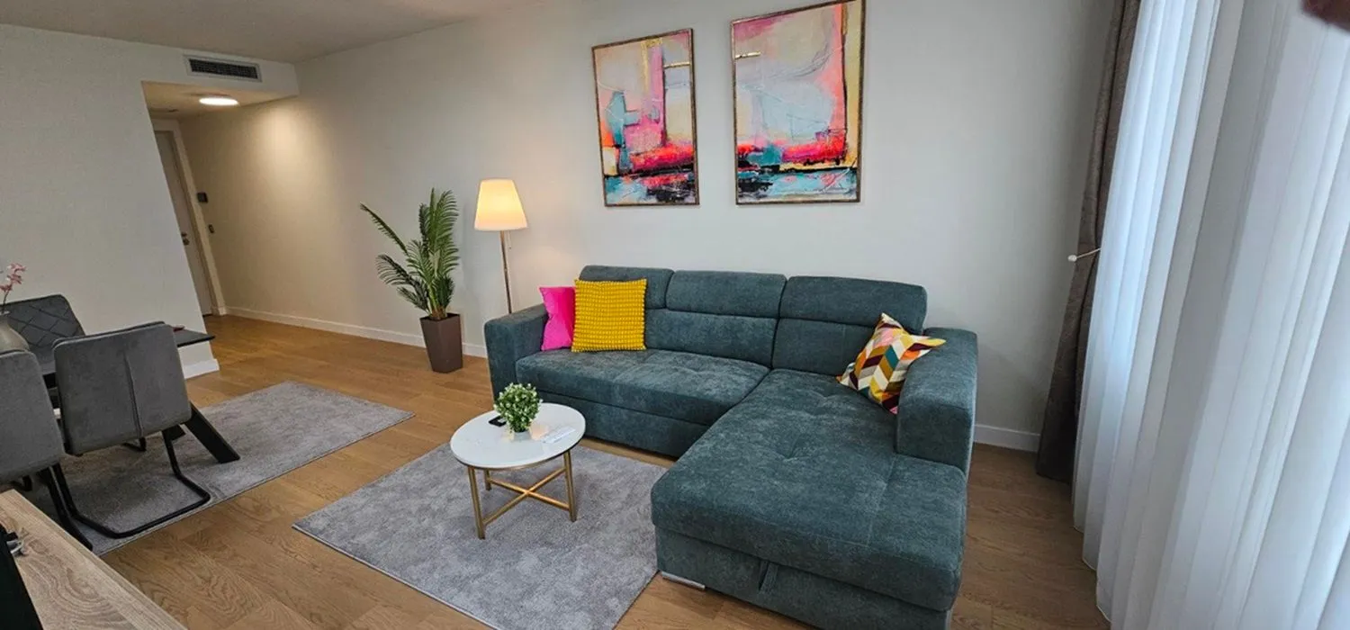 Rent, two bedroom apartment, 55m², Novi Beograd Blok 65, Novi Beograd Sve Podlokacije