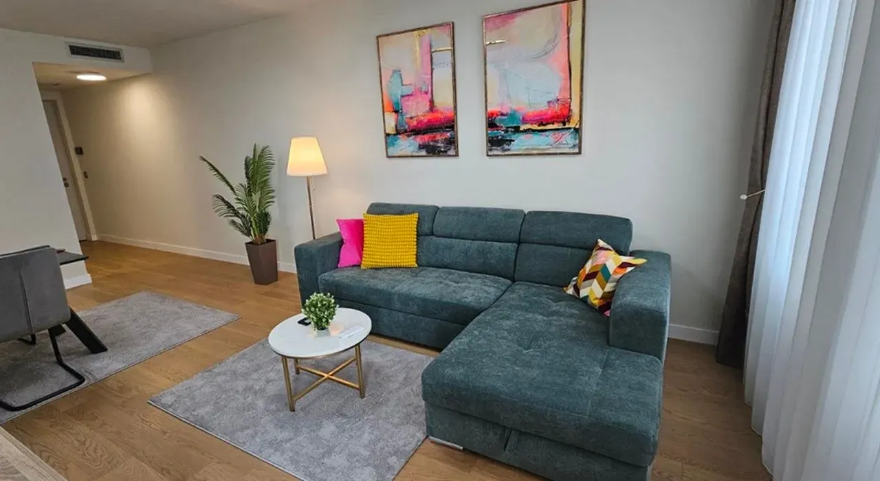 Izdavanje, dvosoban stan, 55m², Novi Beograd Blok 65, Novi Beograd Sve Podlokacije