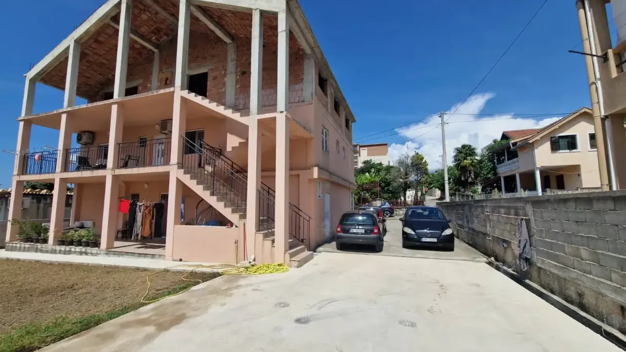 Prodaja, kuća, 273m², Tivat, Crna Gora