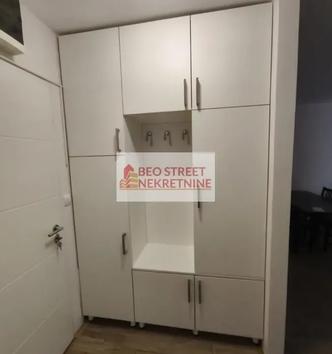 Izdavanje, dvosoban stan, 47m², Zemun Meandri, Zemun Sve Podlokacije