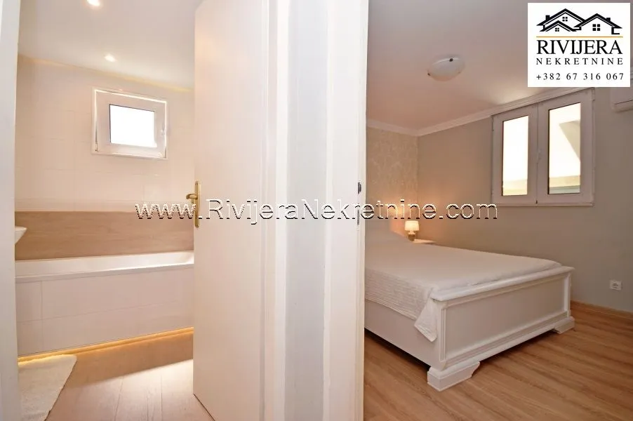 Prodaja, kuća, 213m², Žvinje, Herceg Novi