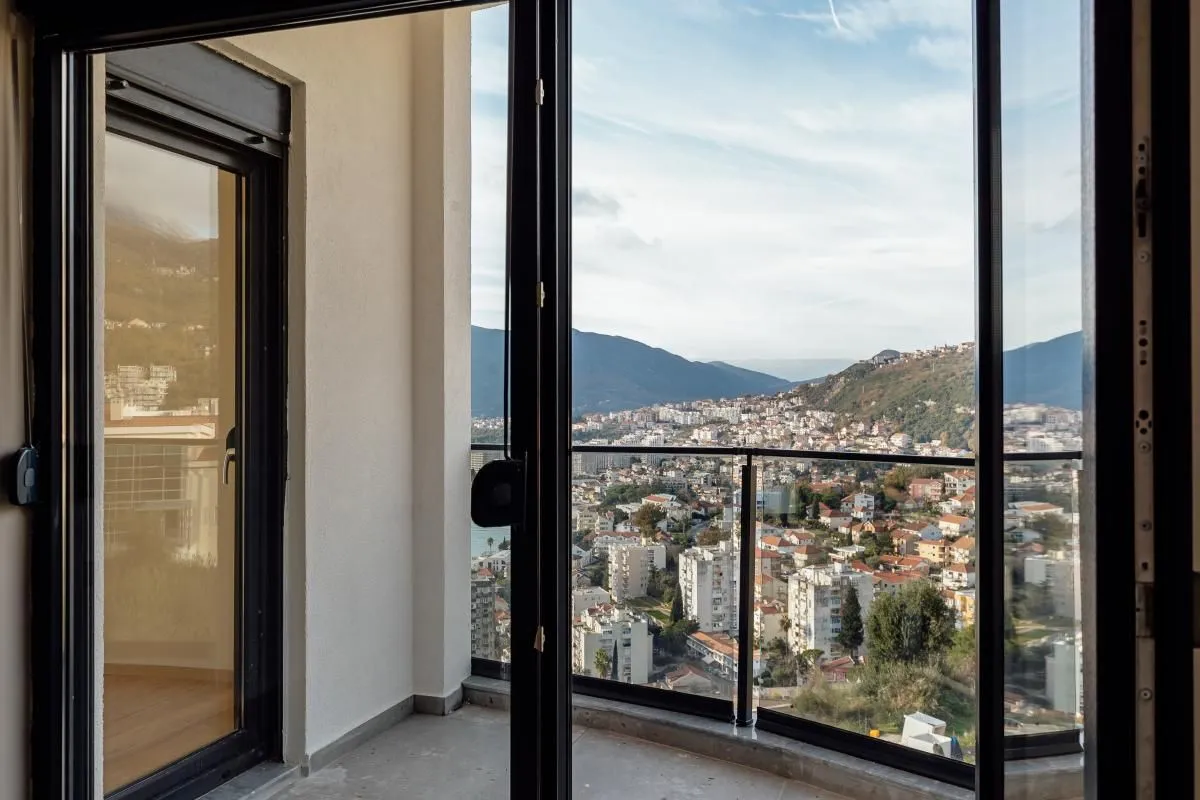 Prodaja, trosoban stan, 119m², Herceg Novi, Crna Gora