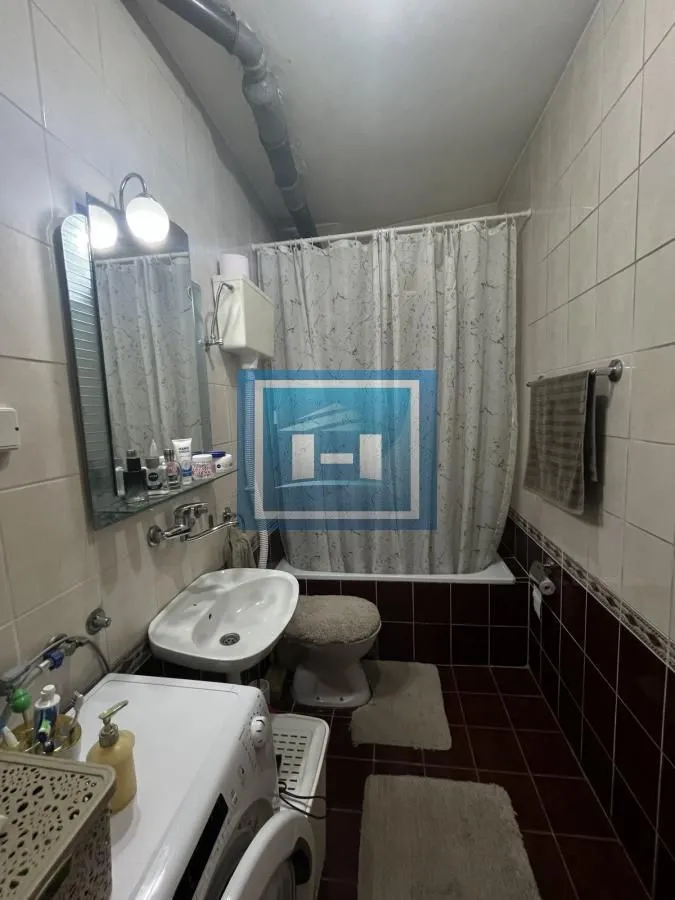 Prodaja, četvorosoban stan, 96m², Centar, Jagodina