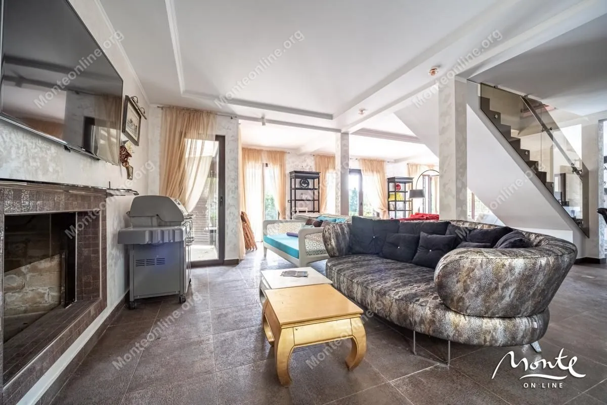 Prodaja, kuća, 188m², Sasovići, Herceg Novi