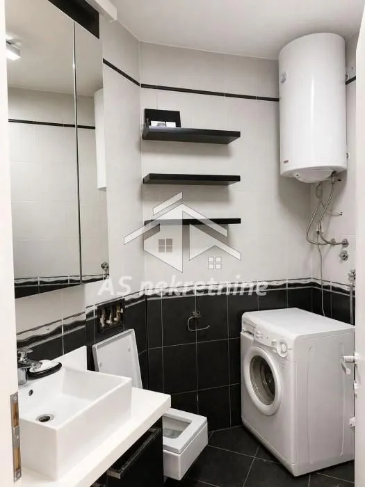 Izdavanje, dvosoban stan, 45m², Đeram Pijaca, Beograd