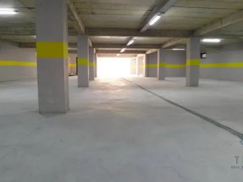 Rent, office space, 3000m², Zabjelo, Podgorica - image 7