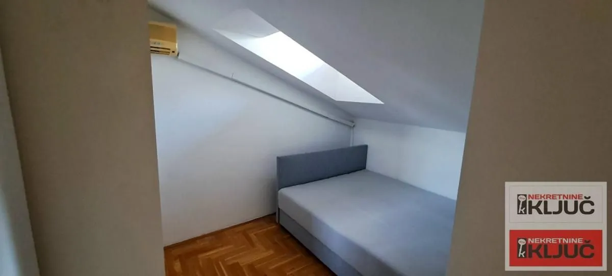 Prodaja, dvosoban stan, 56m², Centar, Novi Sad