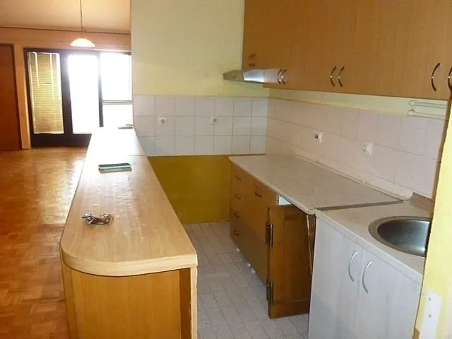 Sale, three bedroom apartment, 92m², Cvetkova Pijaca, Zvezdara Sve Podlokacije