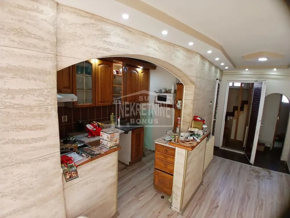 Prodaja, kuća, 126m², Gat, Subotica