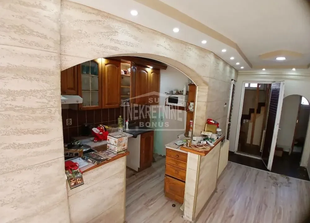 Sale, house, 126m², Gat, Subotica