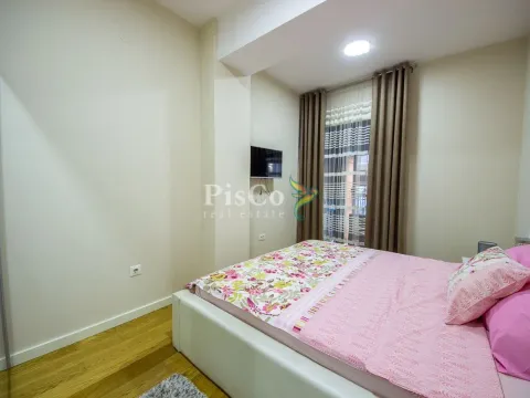 Izdavanje, dvosoban stan, 78m², Centar, Podgorica - image 3