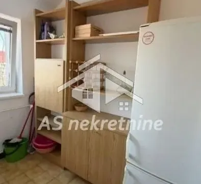 Izdavanje, stan, 210m², Čukarica, Beograd - image 8