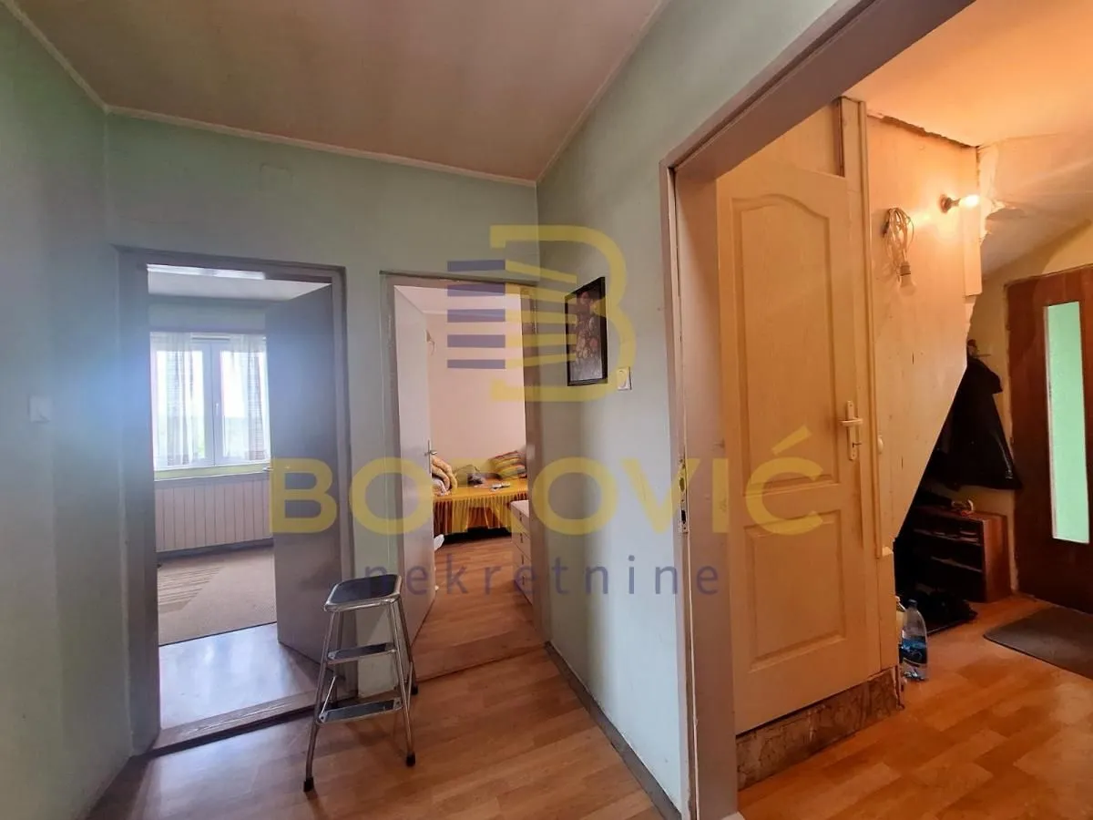 Sale, house, 259m², Voždovac Sve Podlokacije, Beograd