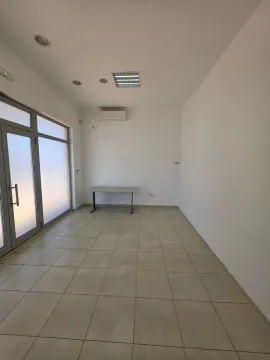 Rent, office space, 128m², Tološka šuma, Podgorica - image 2