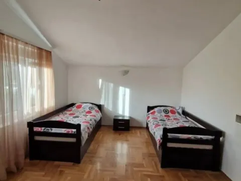 Rent, two bedroom apartment, 115m², Tološi, Podgorica - image 7