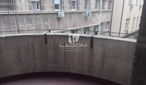 Izdavanje, trosoban stan, 89m², Stari Grad, Beograd - image 22