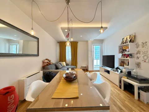 Prodaja, dvosoban stan, 64m², City Kvart, Podgorica - image 1