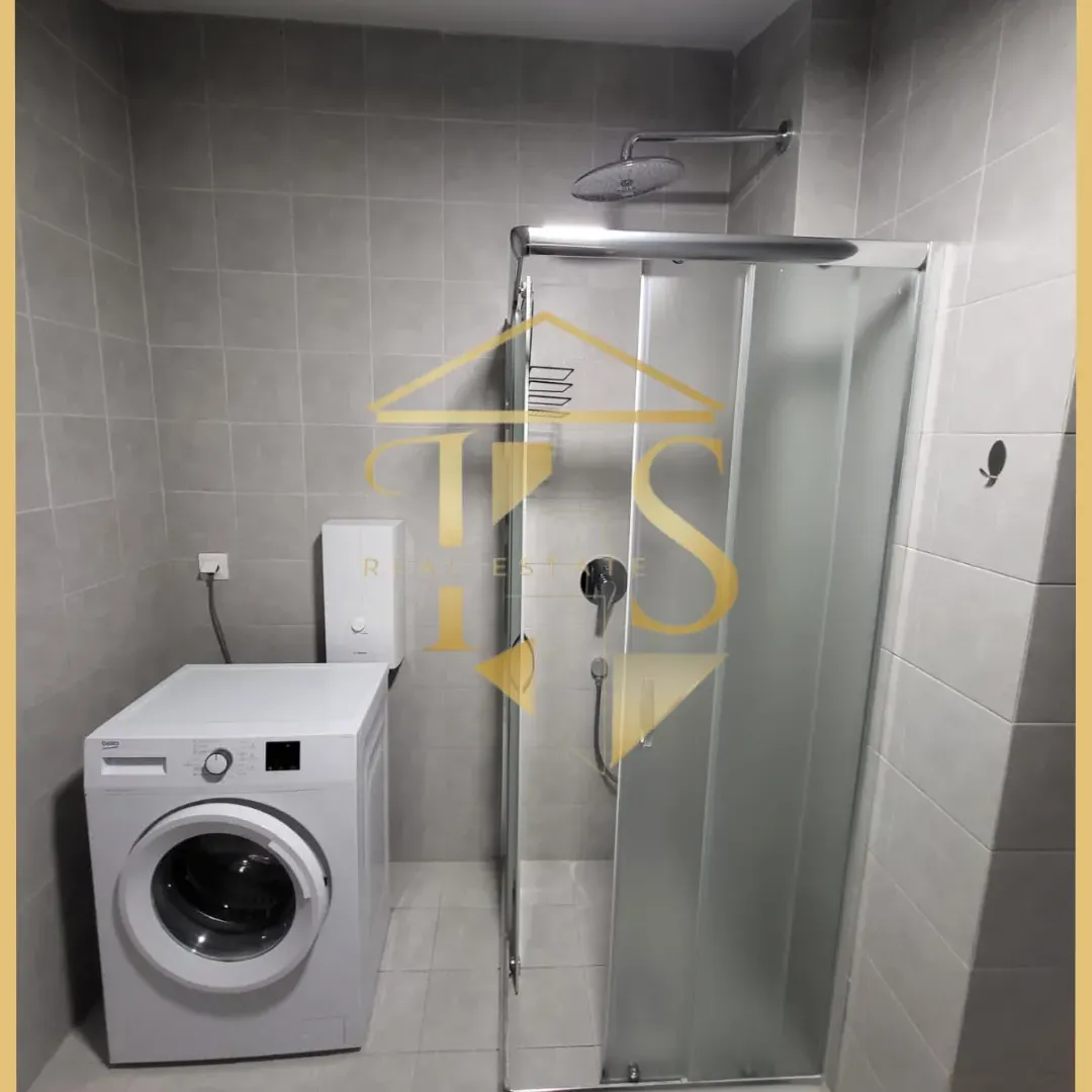 Izdavanje, jednosoban stan, 60m², Centar, Tivat