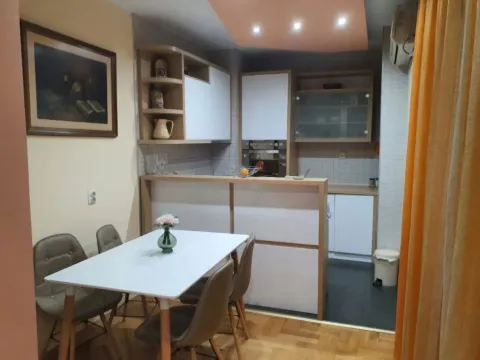 Rent, one bedroom apartment, 65m², Blok 6, Podgorica - image 3