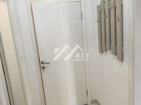 Izdavanje, jednosoban stan, 27m², Bulevar Evrope, Novi Sad Sve Podlokacije - image 4