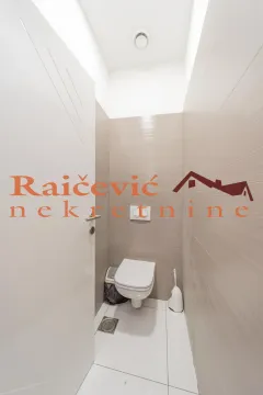 Prodaja, poslovni prostor, 179m², Centar, Stara Pazova - image 6