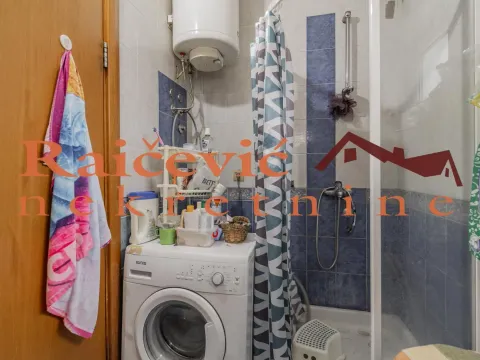 Sale, four bedroom apartment, 160m², Profesorska Kolonija, Palilula Sve Podlokacije - image 11