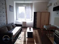 Izdavanje, garsonjera, 27m², Bulevar Evrope, Novi Sad Sve Podlokacije - image 2