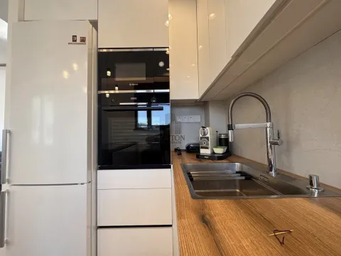 Izdavanje, trosoban stan, 62m², Zemun Sve Podlokacije, Beograd - image 2