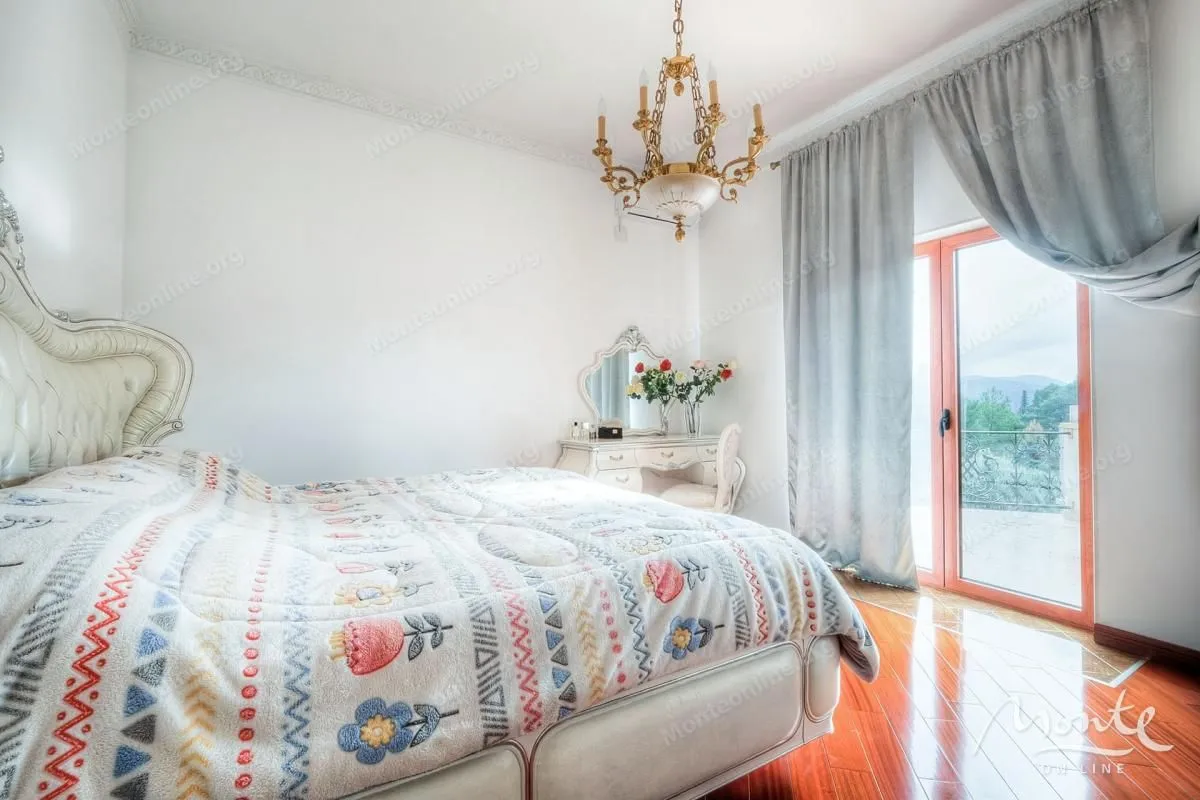 Sale, house, 372m², Radovići, Tivat