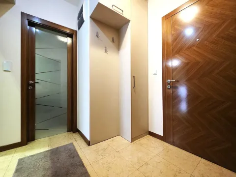 Rent, apartment, 76m², Centar, Podgorica - image 6