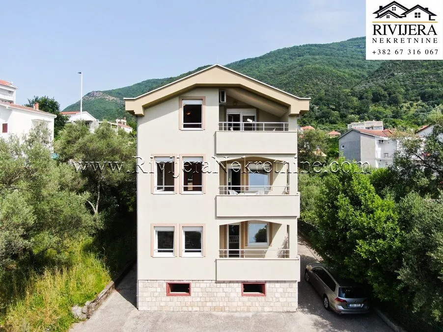 Sale, house, 260m², Đenovići, Herceg Novi