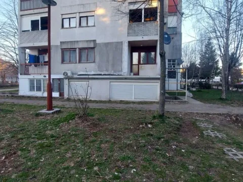 Sale, office space, 36m², Centar, Nikšić - image 18