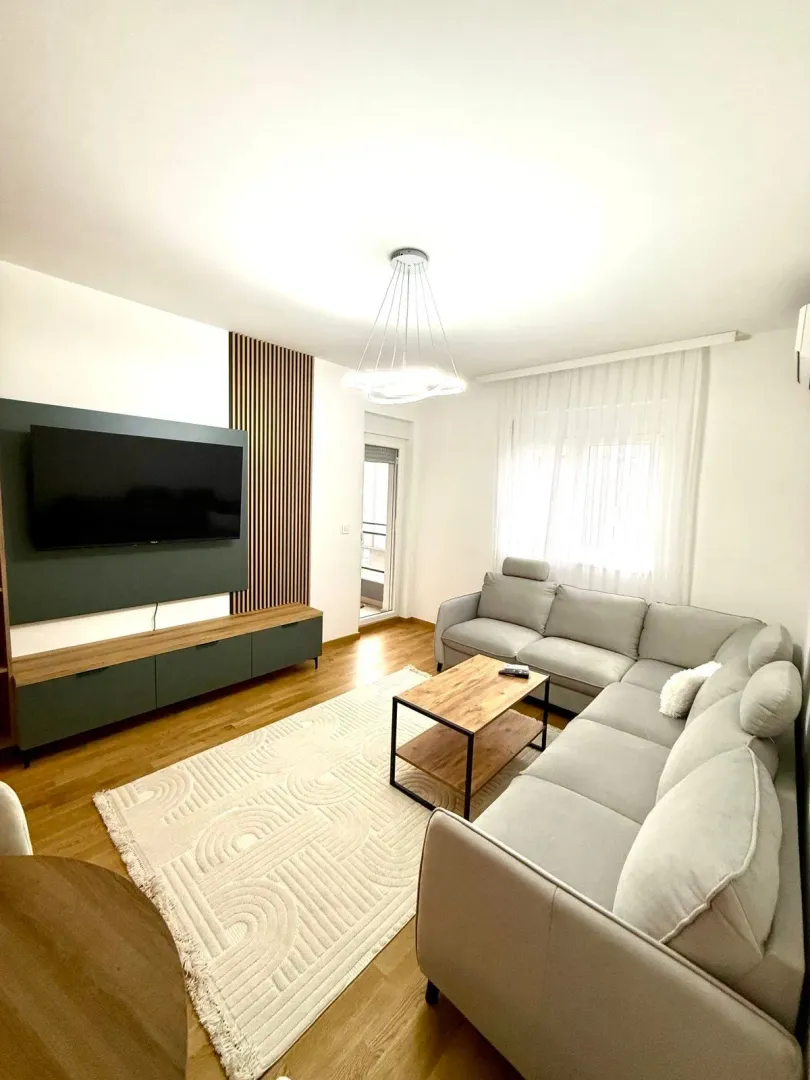 Rent, one bedroom apartment, 48m², Stari Aerodrom, Podgorica