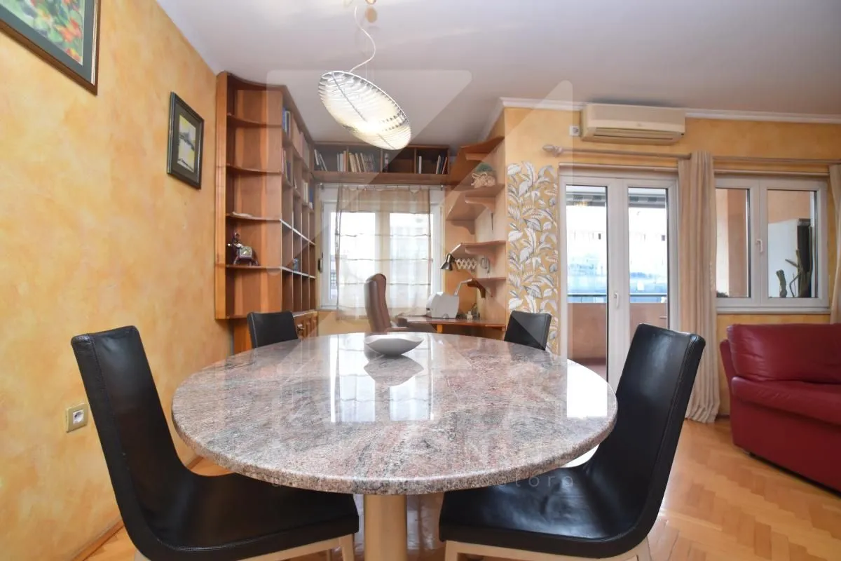 Rent, two bedroom apartment, 85m², Preko Morače, Podgorica