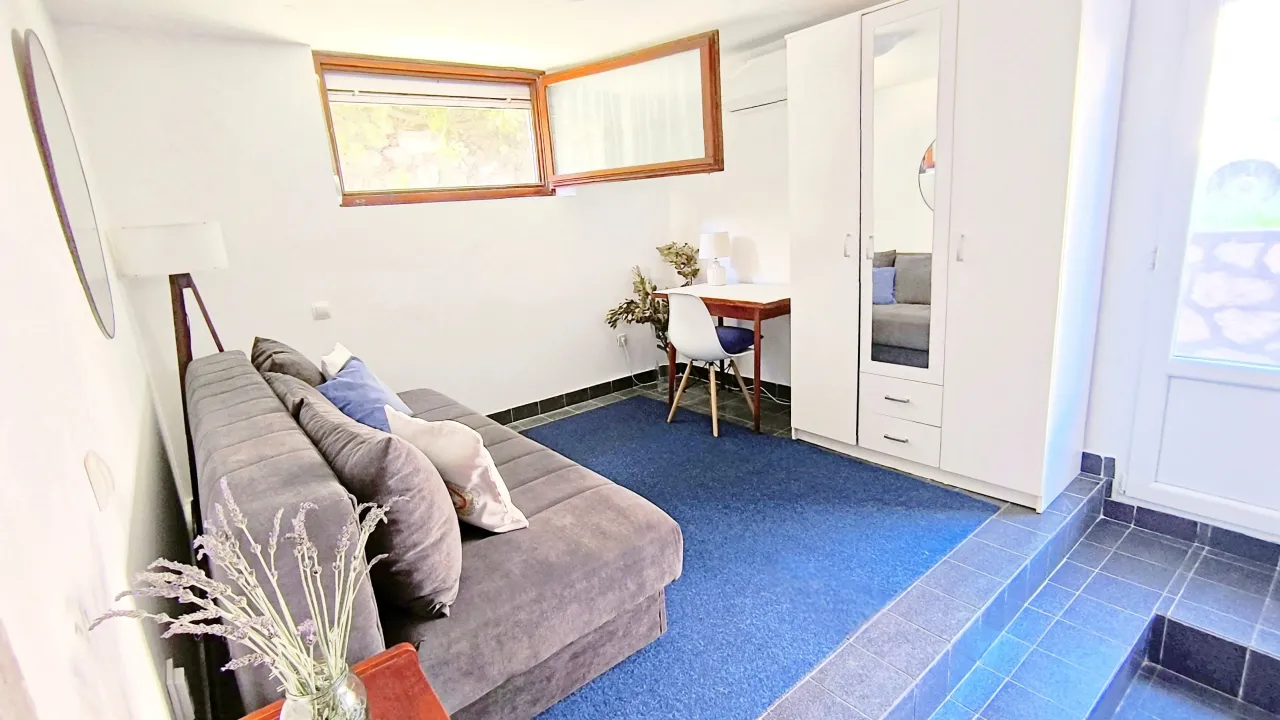 Rent, studio apartment, 25m², Lazi, Budva
