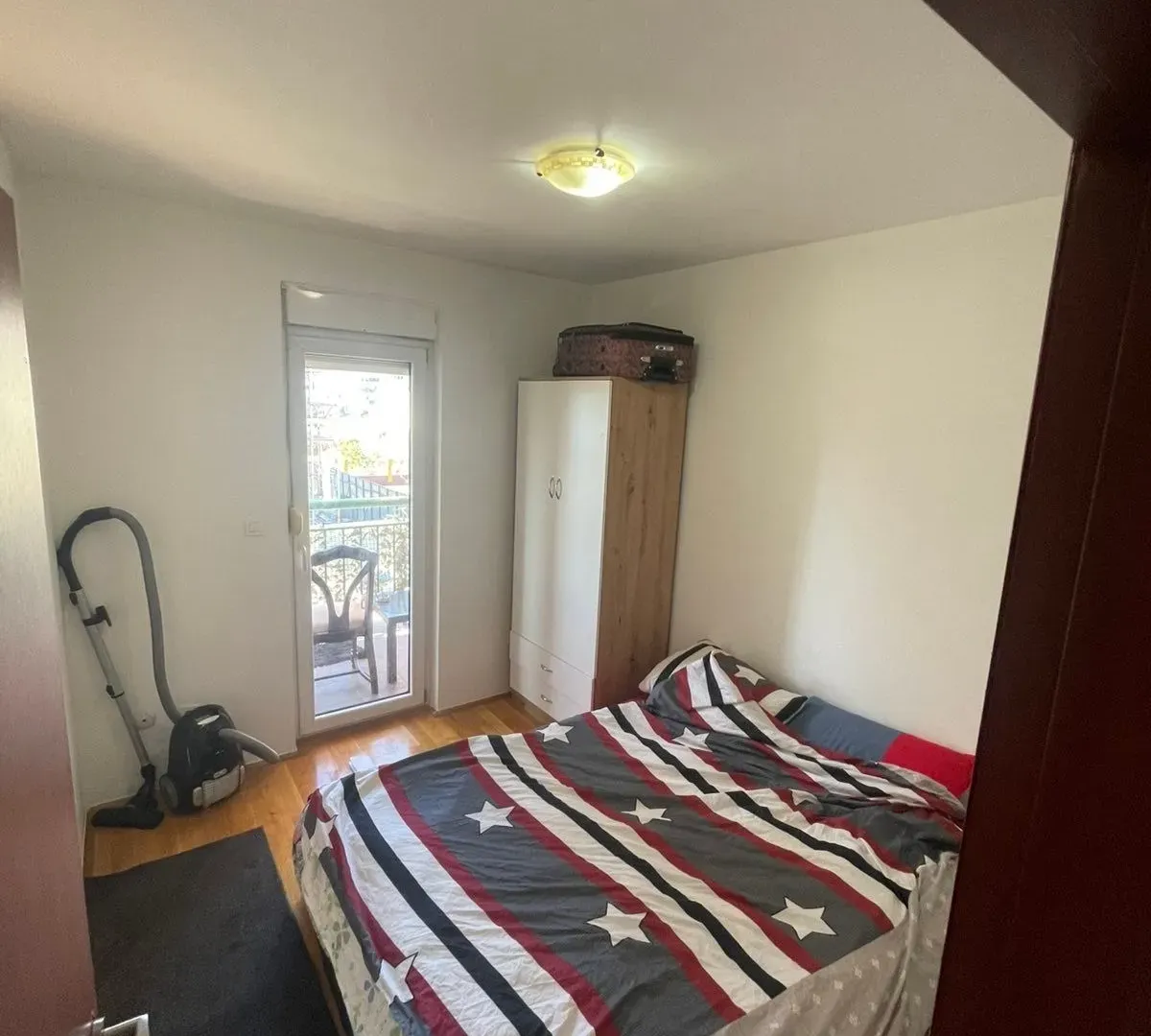 Stan-na-dan, jednosoban stan, 36m², 1 maj, Podgorica