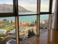 Rent, three bedroom apartment, 100m², Bečići, Budva - image 10