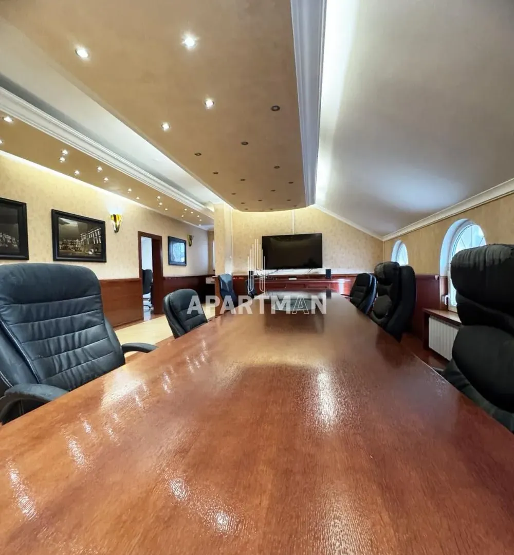 Rent, office space, 700m², Banjica, Voždovac Sve Podlokacije