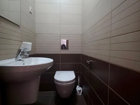 Izdavanje, trosoban stan, 95m², Zagorič, Podgorica - image 12