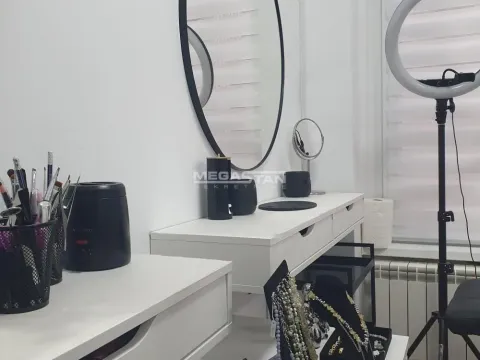 Izdavanje, poslovni prostor, 62m², Stari Grad, Beograd - image 4