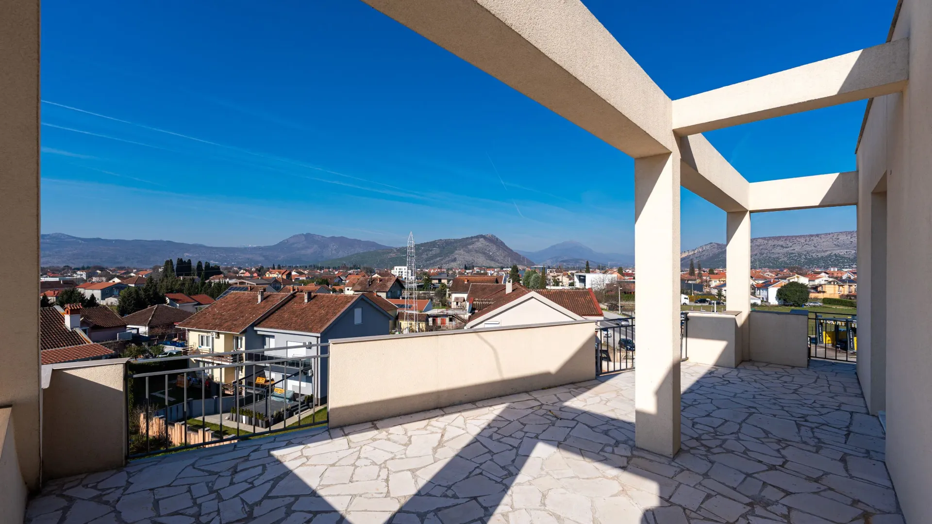Rent, office space, 600m², Gornja Gorica, Podgorica