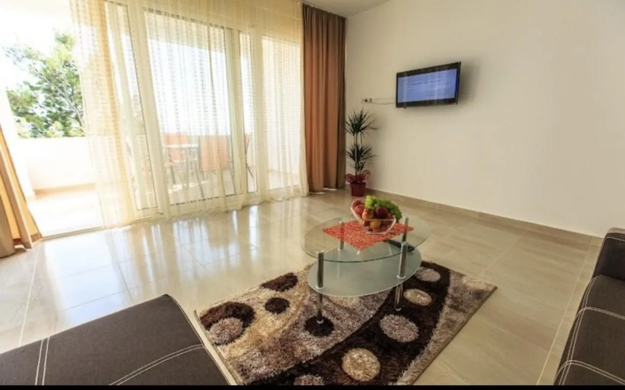 Rent, one bedroom apartment, 50m², Zeleni Pojas, Bar