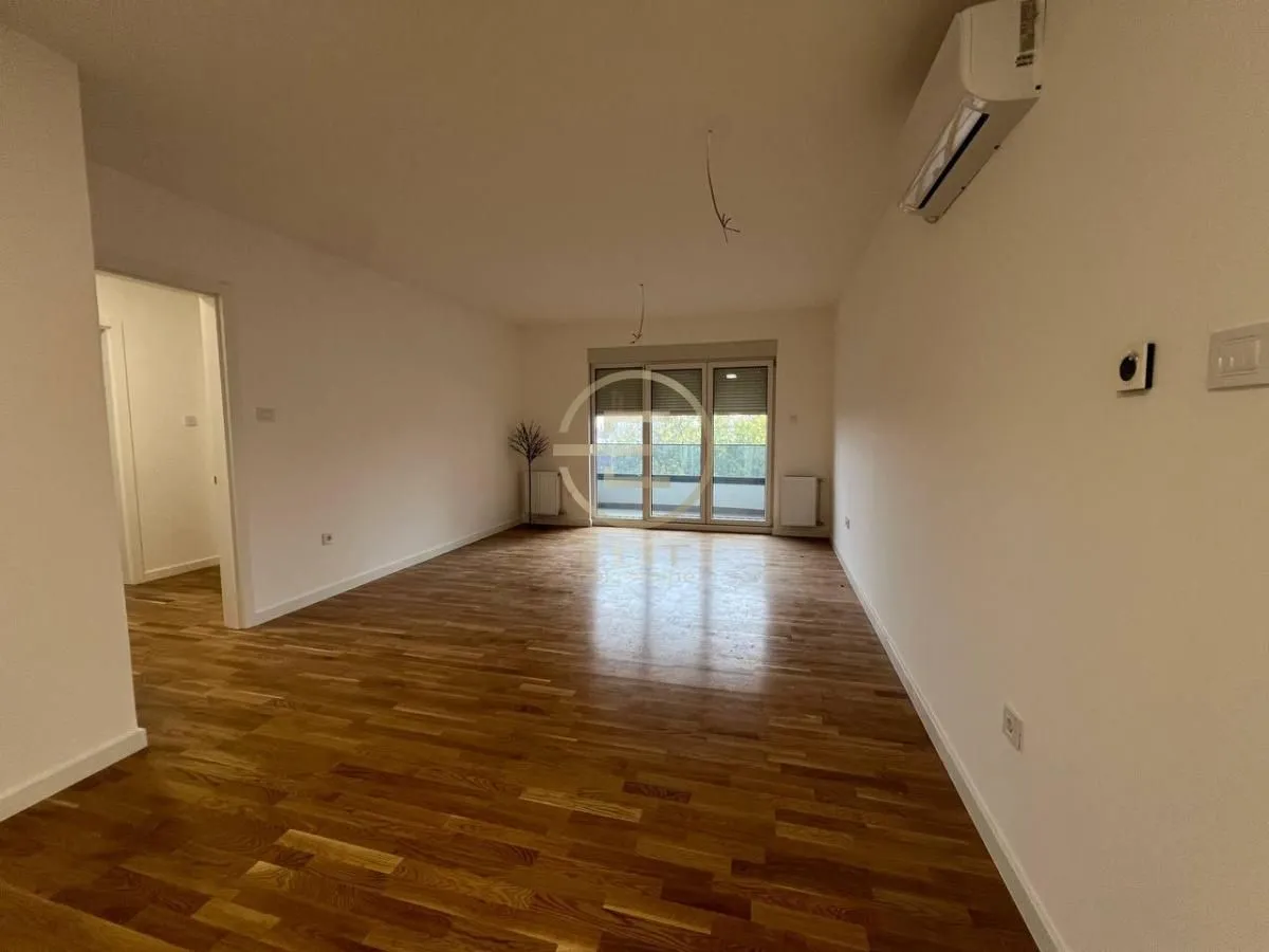 Rent, office space, 92m², Vidovdansko naselje, Novi Sad Sve Podlokacije