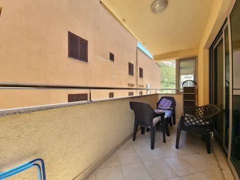 Rent, two bedroom apartment, 80m², Kamenovo, Budva - image 8