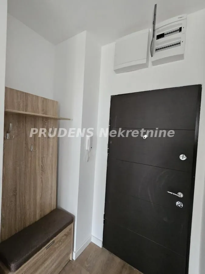 Rent, one bedroom apartment, 35m², Ledine, Beograd